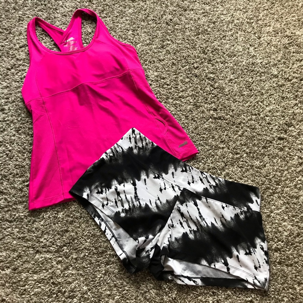 2pc workout outfit. AVIA too and NOBO shorts